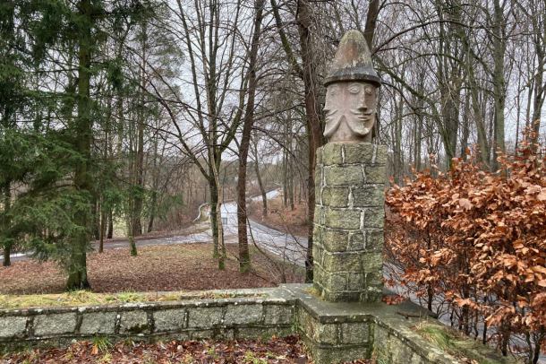 Wraca temat zagospodarowania terenu przy pomniku Światowida na trasie Chojnice-Bytów