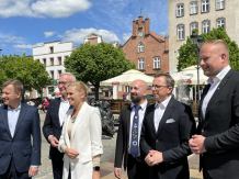 Przedstawiciele Koalicji Obywatelskiej z wizytą w Kościerzynie. "Mamy doskonałe pomysły na Polskę po PiS" (FOTO)