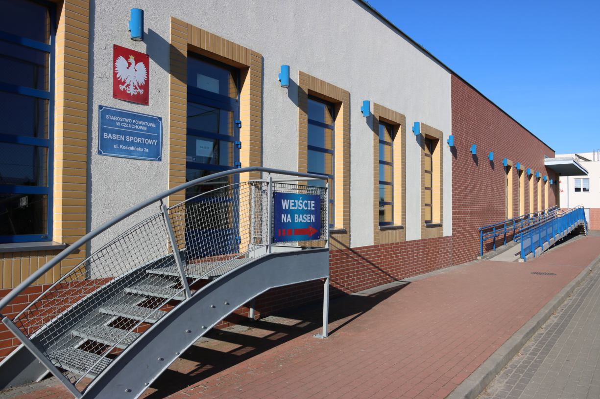 Ile Przedsiębiorstwo Komunalne w Człuchowie straci na zawieszeniu działalności basenu? 