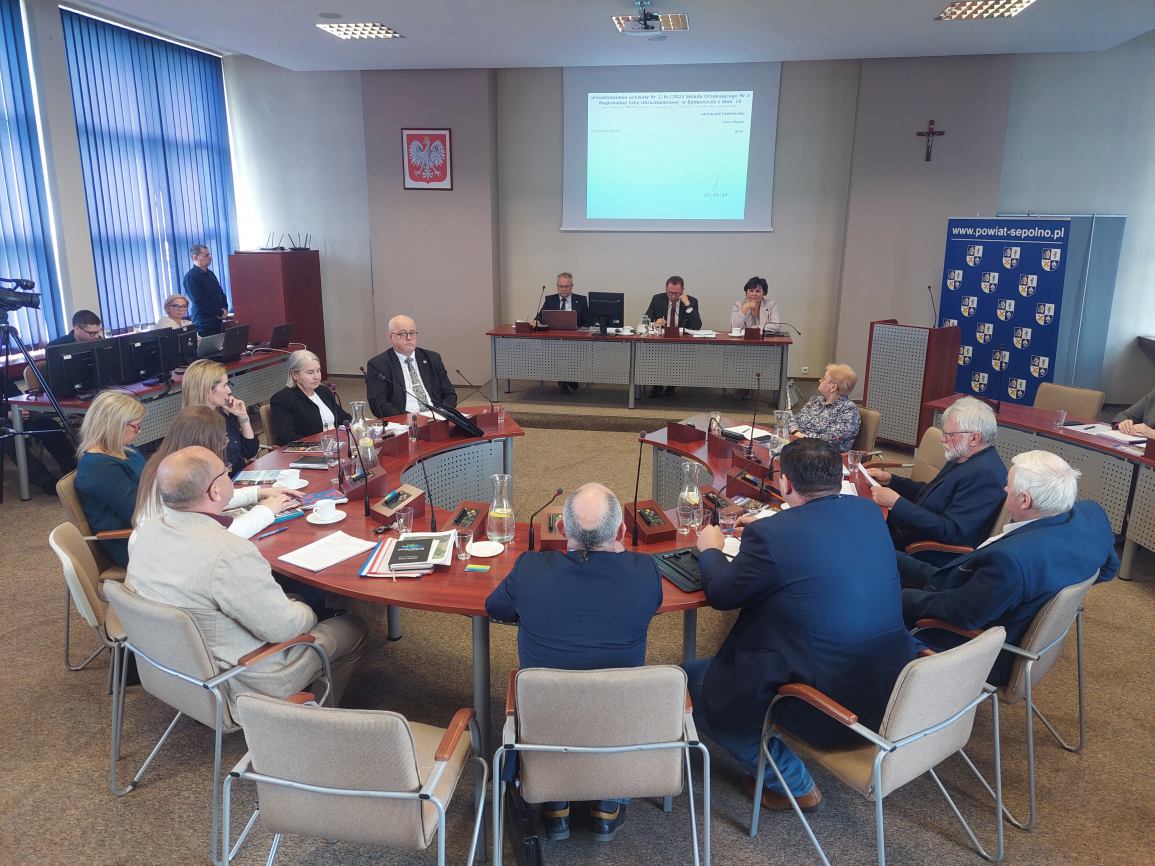 Zarząd Powiatu Sępoleńskiego uzyskał absolutorium i wotum zaufania za wykonanie ubiegłorocznego budżetu