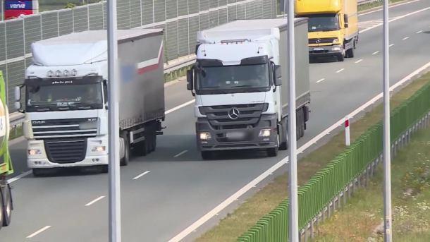 Będzie zakaz "wyścigów słoni". Wśród przeciwników nie tylko kierowcy ciężarówek