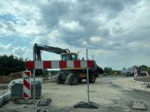 Trwa przebudowa drogi wojewódzkiej nr 214 w centrum Starej Kiszewy w powiecie kościerskim (FOTO, ROZMOWA) 
