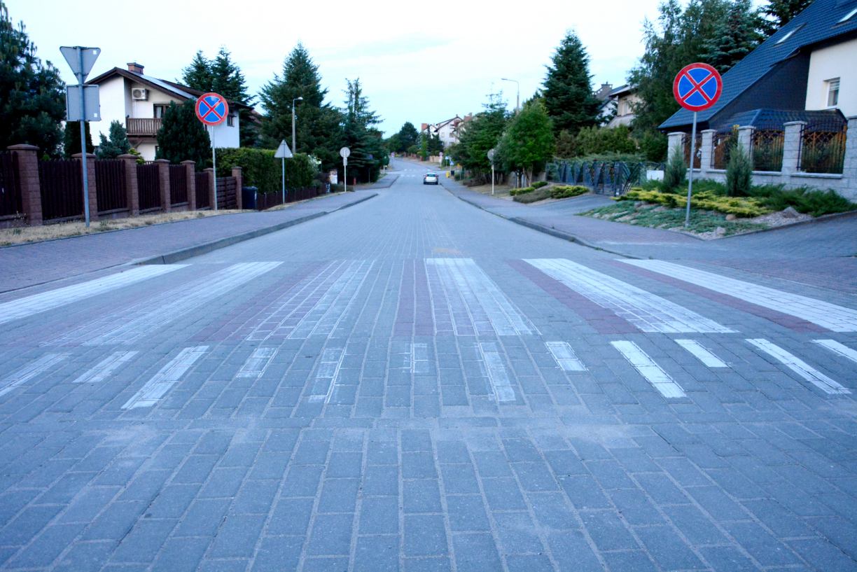 Jednostronne parkowanie na ul. Jarzębinowej na czas budowy ronda Bytowska-Leśna w Chojnicach?