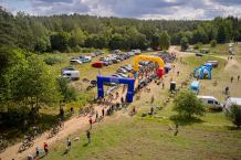 "W tym roku pobiliśmy rekord frekwencji". Nadawaliśmy z Mądrzechowa. Za nami Bytowski Maraton Rowerowy MTB (FOTO)