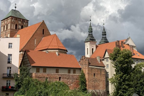 "Ta baszta pęka". Czy renowacja chojnickich zabytków ujętych w rządowym dofinansowaniu rozpocznie się już w tym roku?