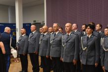 Święto policji w Chojnicach. Były życzenia, awanse oraz poświęcenie nowego radiowozu drogówki (FOTO)