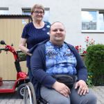 Chojnice:  | Mateusz Bronka z Chojnic jest od urodzenia niepełnosprawny. Można mu pomóc w rehabilitacji, zbierając plastikowe nakrętki