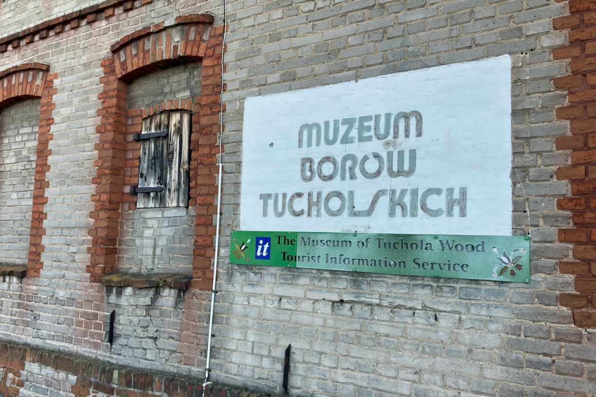 Emocjonalne słowa szefowej Borowiackiego Towarzystwa Kultury w Tucholi do starosty Muzeum to nie worek kartofli