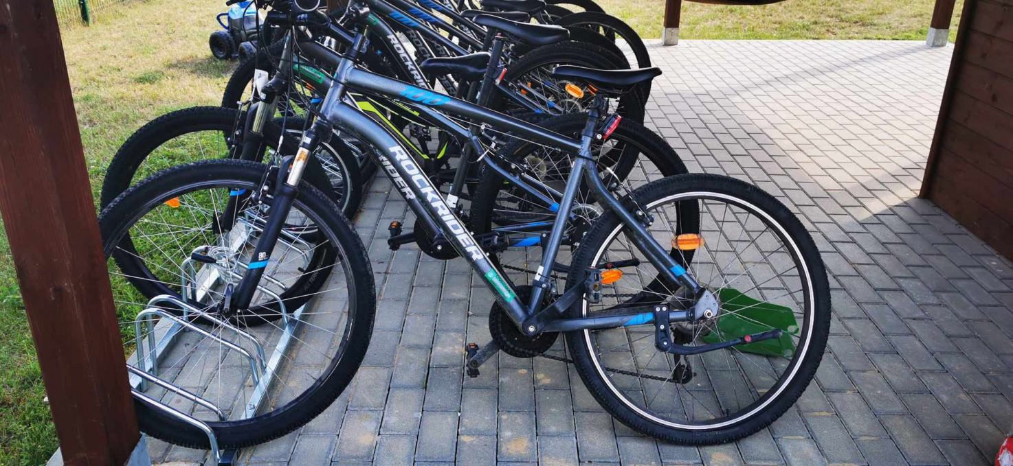 Sępoleńska policja poszukuje sprawców kradzieży rowerów z Domu Dziecka w Więcborku