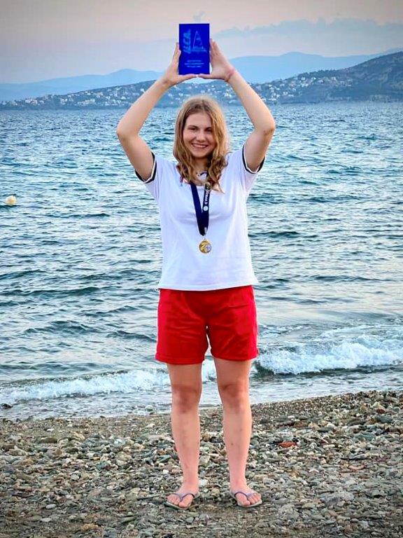 Hanna Rogowska z ChKŻ została wicemistrzynią świata w klasie ILCA 4. I to półtora miesiąca po tym, jak złamała kręgosłup
