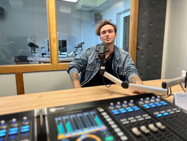 Chojnicki zespół SKETCH nagrywa płytę. Singiel "Rosegold" już dziś zagraliśmy w Weekend FM