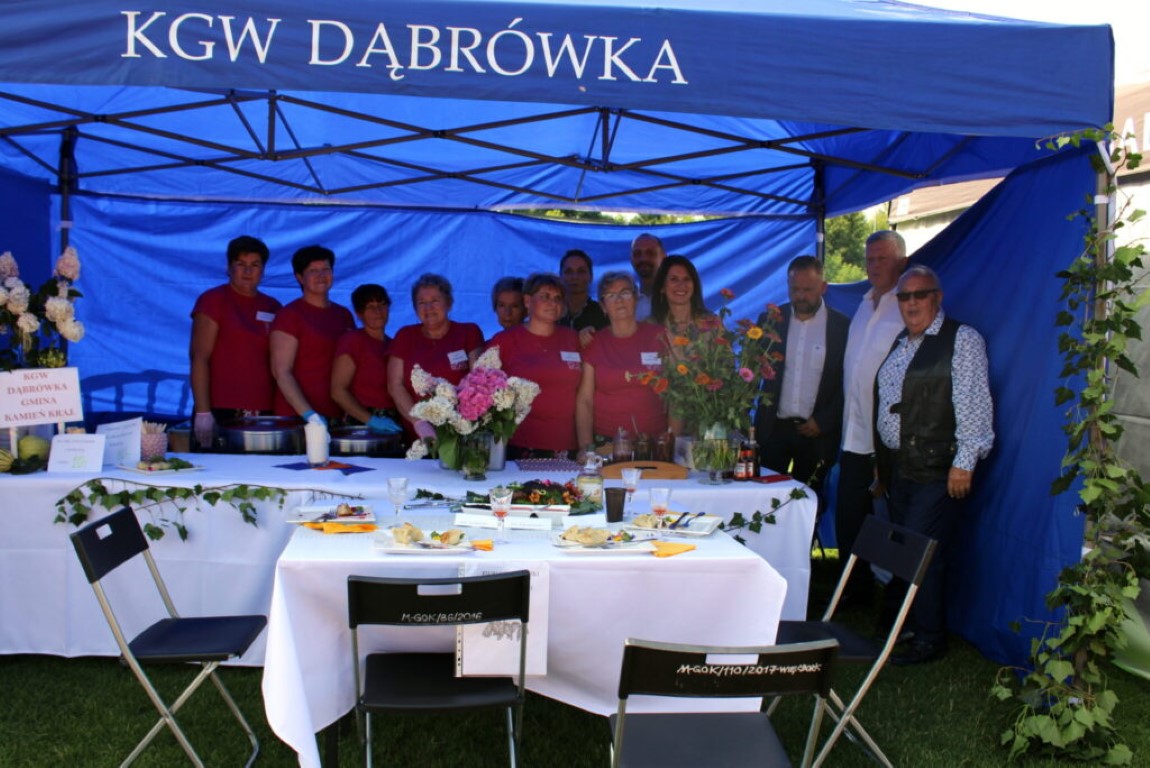 Koło Gospodyń Wiejskich z Dąbrówki w gminie Kamień Krajeński wygrało kulinarną Bitwę Regionów w Więcborku
