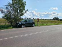 Zderzenie osobówki i busa na drodze wojewódzkiej 235 w gminie Chojnice. Jedna osoba trafiła do szpitala