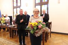 Urzędniczka Urzędu Gminy w Chojnicach z 40-letnim stażem przeszła na emeryturę