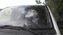 Prokuratura postawiła zarzuty mężczyźnie, który zdemolował auto posła KO i grozi mu śmiercią