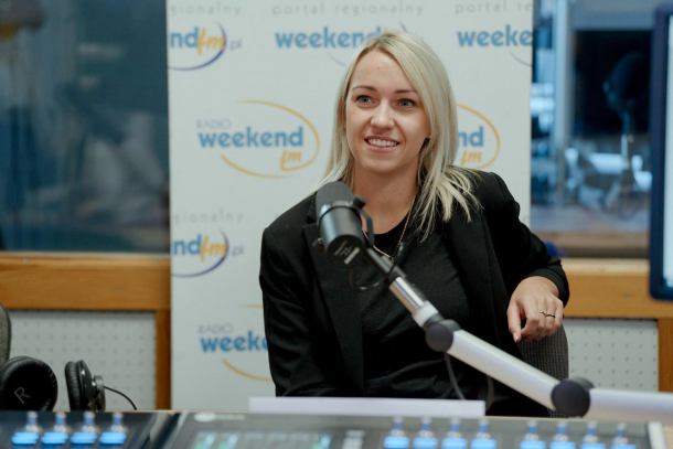 "Kawa musi być dobra, zmielona przed samym zaparzeniem. Ważna jest także woda"- mówi Aleksandra Cabaj. Dziś Światowy Dzień Kawy