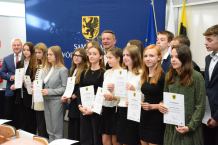 81 uczniów z powiatu chojnickiego otrzymało Stypendium Marszałka Województwa Pomorskiego (FOTO)