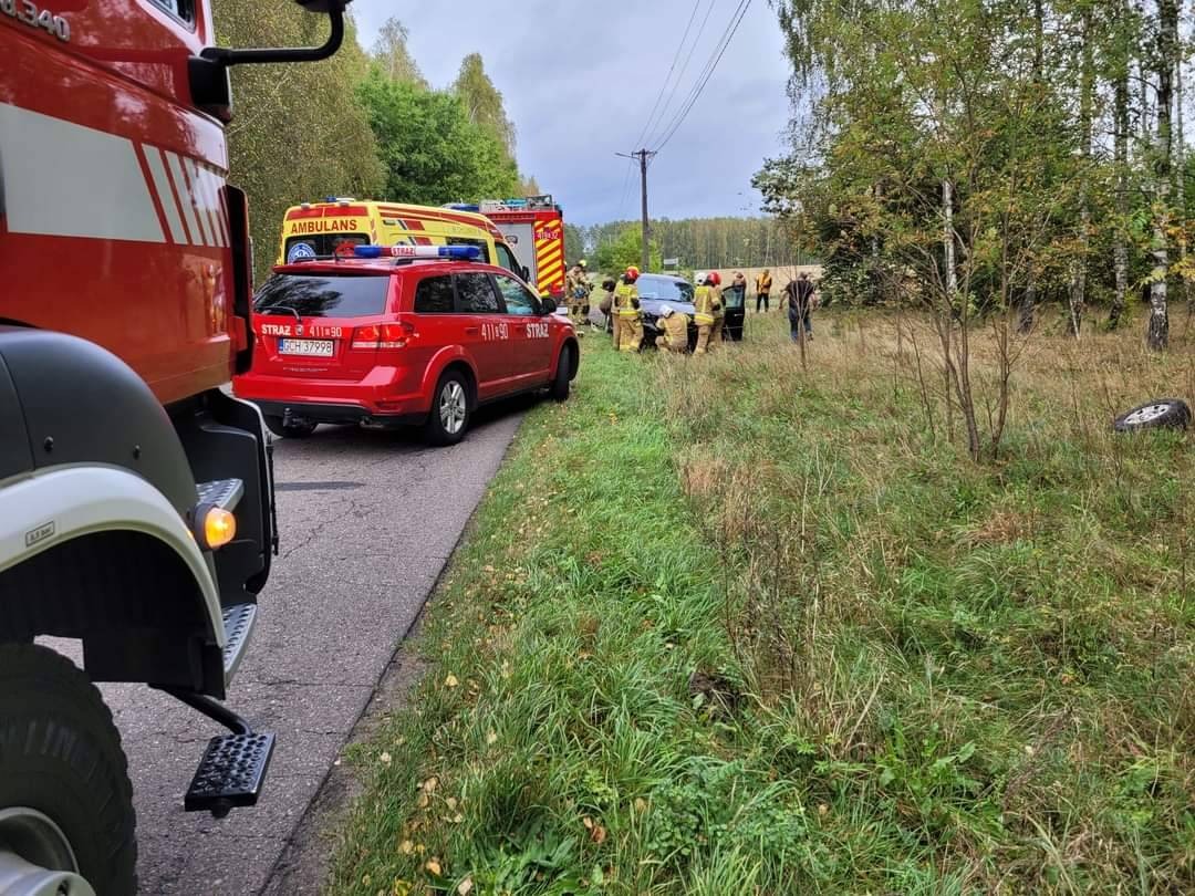 Zderzenie dwóch aut w Funce, w gminie Chojnice. Jedna osoba trafiła do szpitala AKTUALIZACJA
