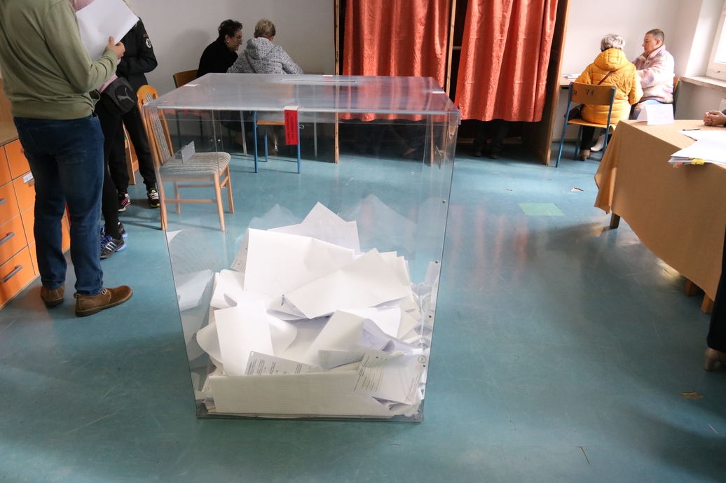 Wybory do Sejmu i Senatu RP 2023. Są pierwsze sondażowe wyniki wyborów