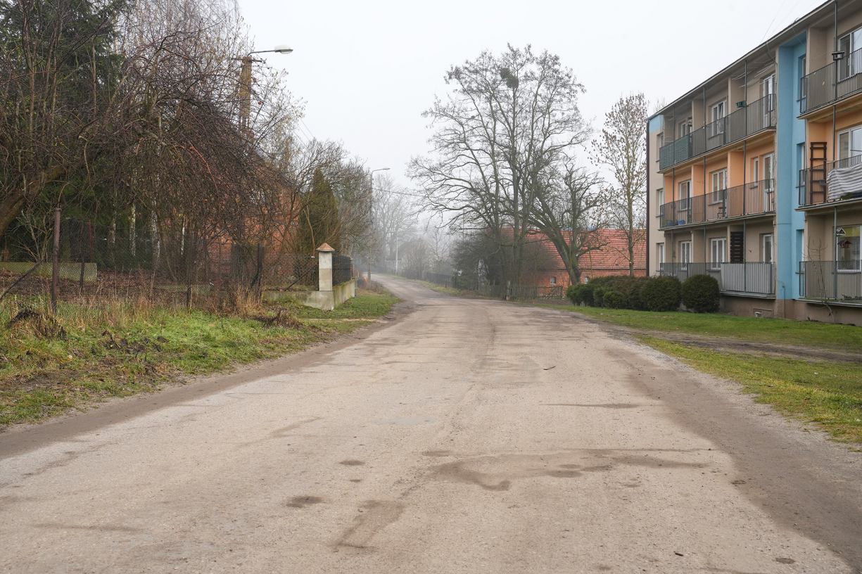 Jeszcze w tym miesiącu rozpocznie się przebudowa drogi w centrum Komierowa, w gminie Sępólno Krajeńskie