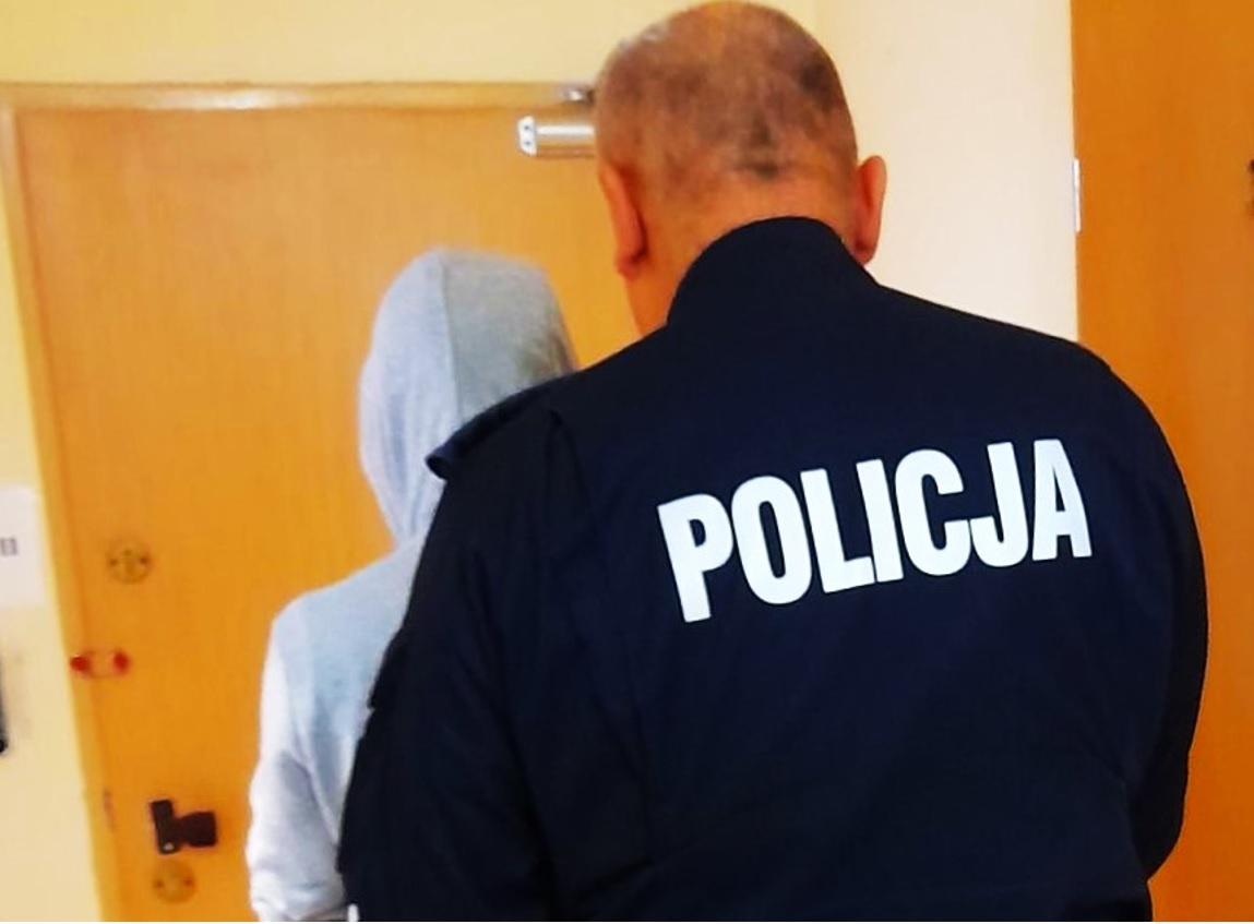 46-latkowi z Kościerzyny grozi do 8 lat więzienia za zuchwałą kradzież z dwóch sklepów na terenie miasta