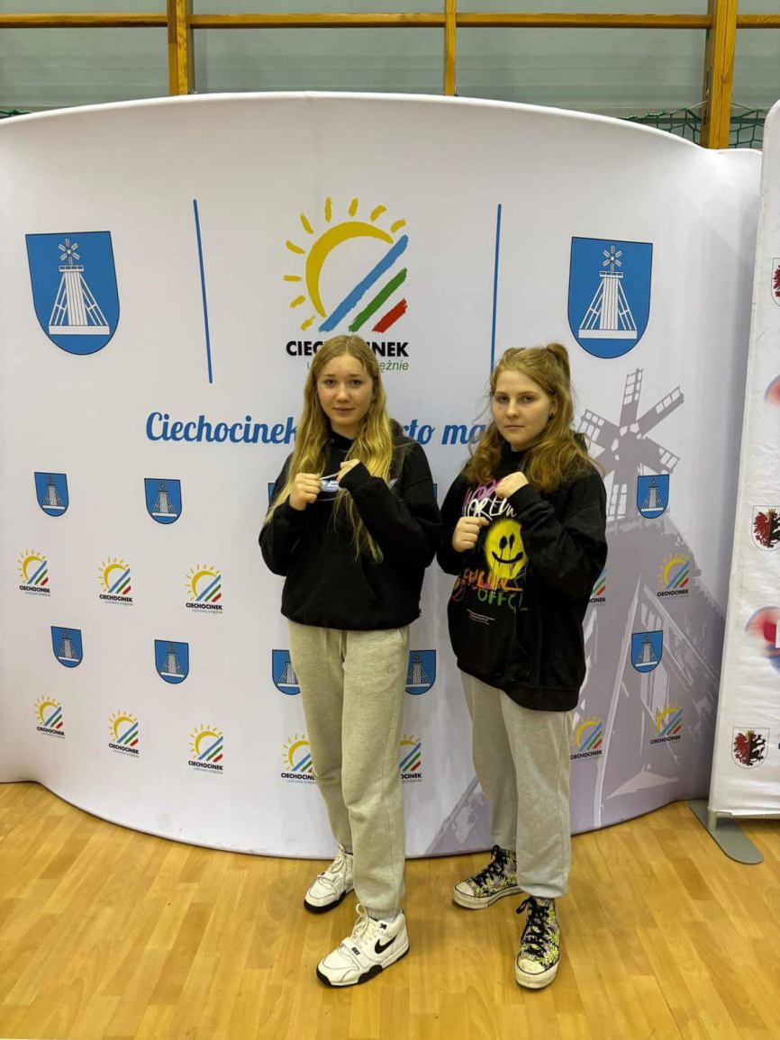 Złoto i srebro do kolekcji. Amelia Seydak i Sandra Resemann z Boxing Team Chojnice na podium Pucharu Polski w Boksie