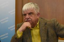 Minęły miesiące, a przejścia jak nie było, tak nie ma. Tucholski radny obiecuje walkę o większą dostępność do szpitala