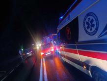 Kolizja dwóch aut na berlince w okolicach Rychnów w powiecie człuchowskim. Jedna osoba trafiła do szpitala