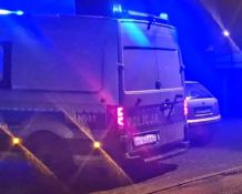 Kierująca skodą potrąciła pieszą w Czersku. 64-latka z urazem ręki została przewieziona do szpitala