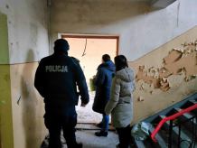 Akcja policji i Ośrodka Pomocy Społecznej w Tucholi. Wspólnie kontrolują miejsca przebywania bezdomnych