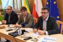 Gmina Chojnice wyjaśnia zamieszanie wokół harmonogramu wywozu makulatury od mieszkańców Chojniczek