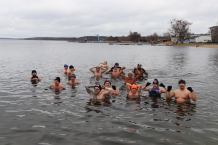 WOŚP-owe morsowanie w Charzykowach. "Świąteczna orkiestra też będzie w wodzie" (RELACJA, FOTO)