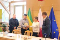 Umowy na budowę trzech dr&oacute;g w gminie Chojnice podpisane 