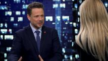 "To wywołałoby kolejną wojnę". Trzaskowski przeciwko usunięciu pomnika Lecha Kaczyńskiego