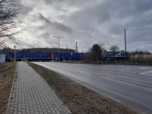 Awaria pociągu towarowego na przejeździe w Miastku. Były utrudnienia w ruchu na drodze krajowej nr 20 
