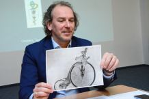 Przy promenadzie w Charzykowach ma stanąć rzeźba kobiety na bicyklu