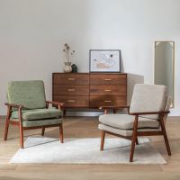 Elegancja mid century: komoda jako kluczowy element retro aranżacji