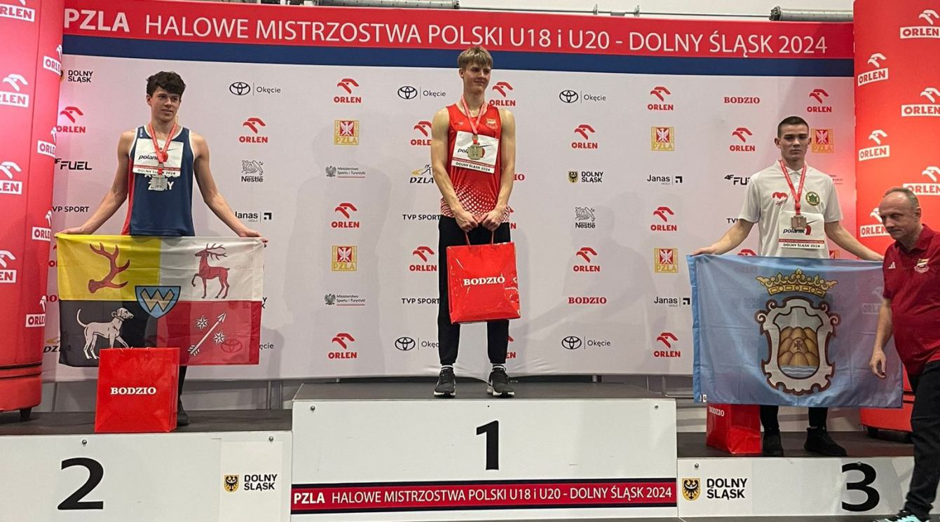 Fabian Brylowski z Chojniczanki został mistrzem Polski i poprawił rekord kraju w biegu na 200 metrów w hali