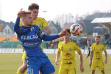 "Od czegoś trzeba zacząć". Radunia Stężyca zdobyła pierwszy punkt w rundzie rewanżowej. Zremisowała z Olimpią Elbląg 1:1 (FOTO)