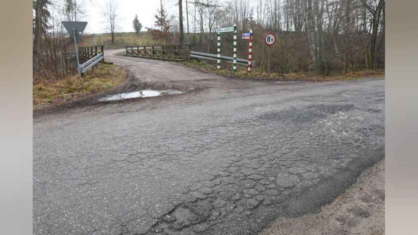 Ruszył remont drogi powiatowej z Rytla do Zapędowa w gminie Czersk. Kierowcy muszą korzystać z objazdów