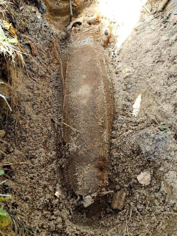 Trzy wojenne niewybuchy w powiecie tucholskim. Policja apeluje o ostrożność (FOTO)