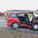   | Nie żyje 16-latek, jego rodzice są ciężko ranni. Tragiczny wypadek na drodze krajowej nr 25 w gminie Człuchów (FOTO, AKTUALIZACJA)