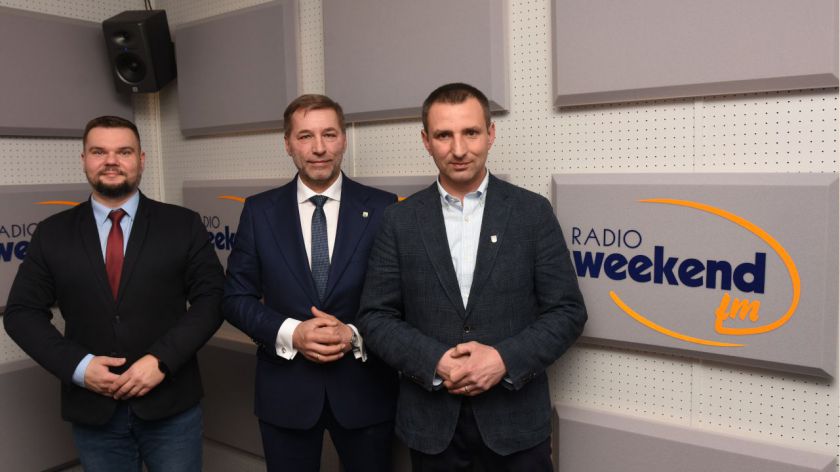Trzech kandydatów ubiega się o fotel burmistrza Kościerzyny. Spotkali się na debacie w Weekend FM FOTO, WIDEO