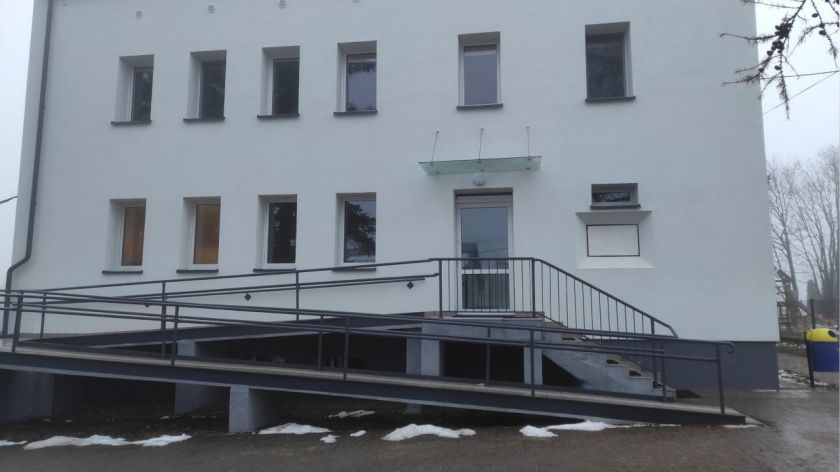 Trwa remont Ośrodka Zdrowia w Konarzynach. Gabinet lekarski został tymczasowo przeniesiony do szkoły