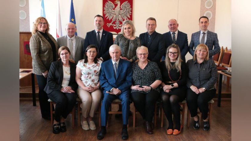 Eugeniusz Kosarczuk nagrodzony na koniec kadencji Rady Gminy Rzeczenica