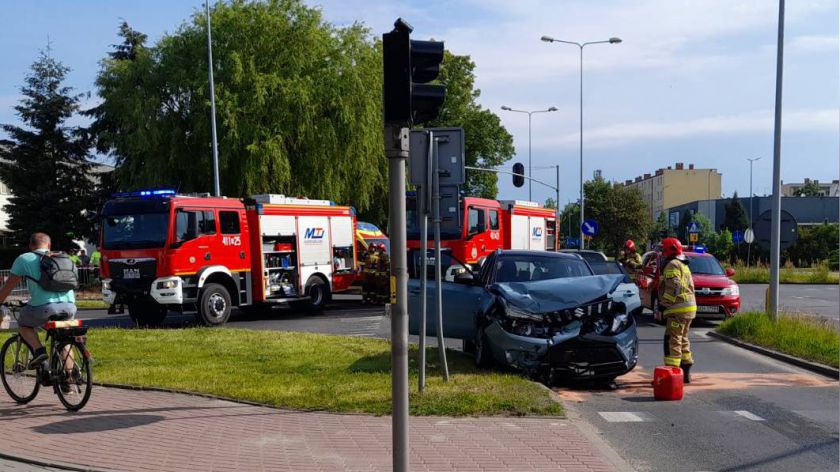 Na skrzyżowaniu ulic Młodzieżowej i Kościerskiej doszło do zderzenia dwóch samochodów. Zdarzenie znajdzie swój finał w sądzie FOTO