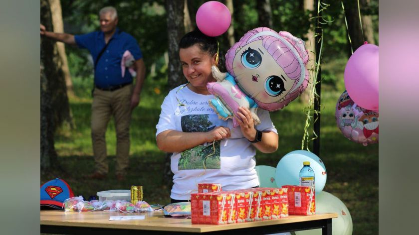 Zbierają na modernizację placu zabaw przy przedszkolu w Rzeczenicy. Po wczorajszym 26.05. festynie mają już ponad 11 tys. zł FOTO