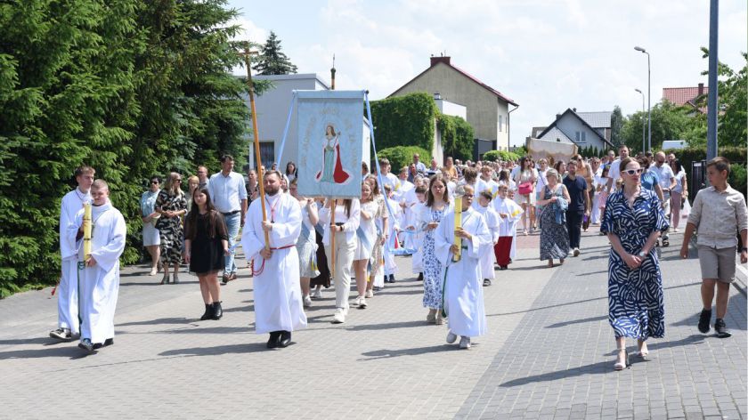 Uroczystość Bożego Ciała w Chojnicach. Przez miasto przeszły procesje wiernych FOTO