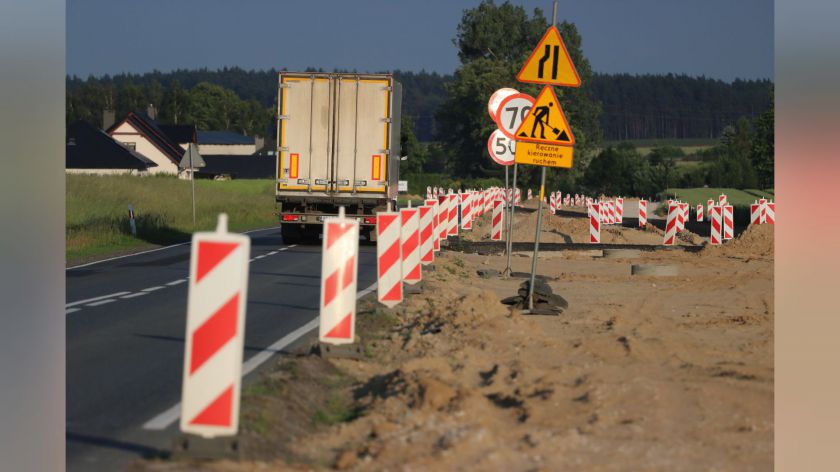 Zaczynają się utrudnienia na remontowanej drodze krajowej nr 25 w gminie Człuchów