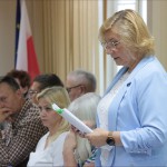   | Skarbnik gminy Debrzno Jolanta Miszewska nie zgadza się na obniżenie pensji o połowę i zamierza przejść na emeryturę